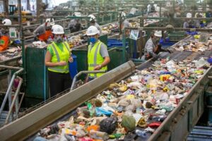 Como a URE Barueri apoia a reciclagem local